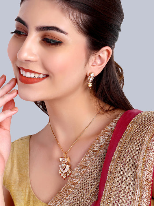 Ishani Kundan Designer Pendant Set